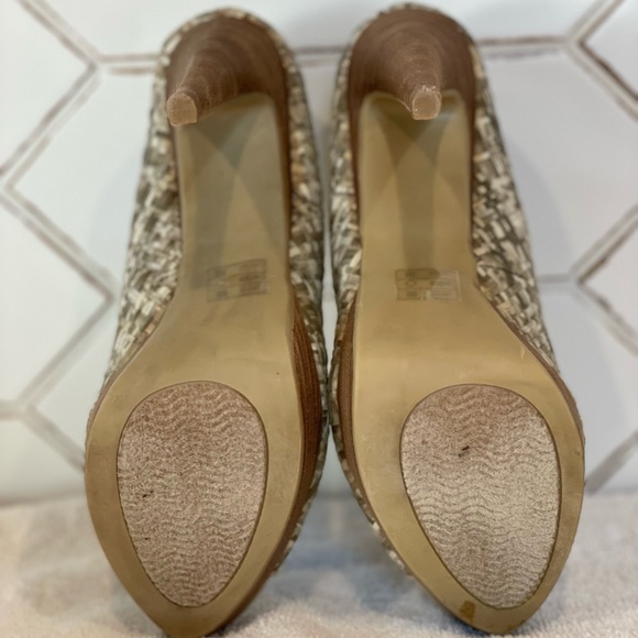 Levity 8m 5”heels - Picture 2 of 4